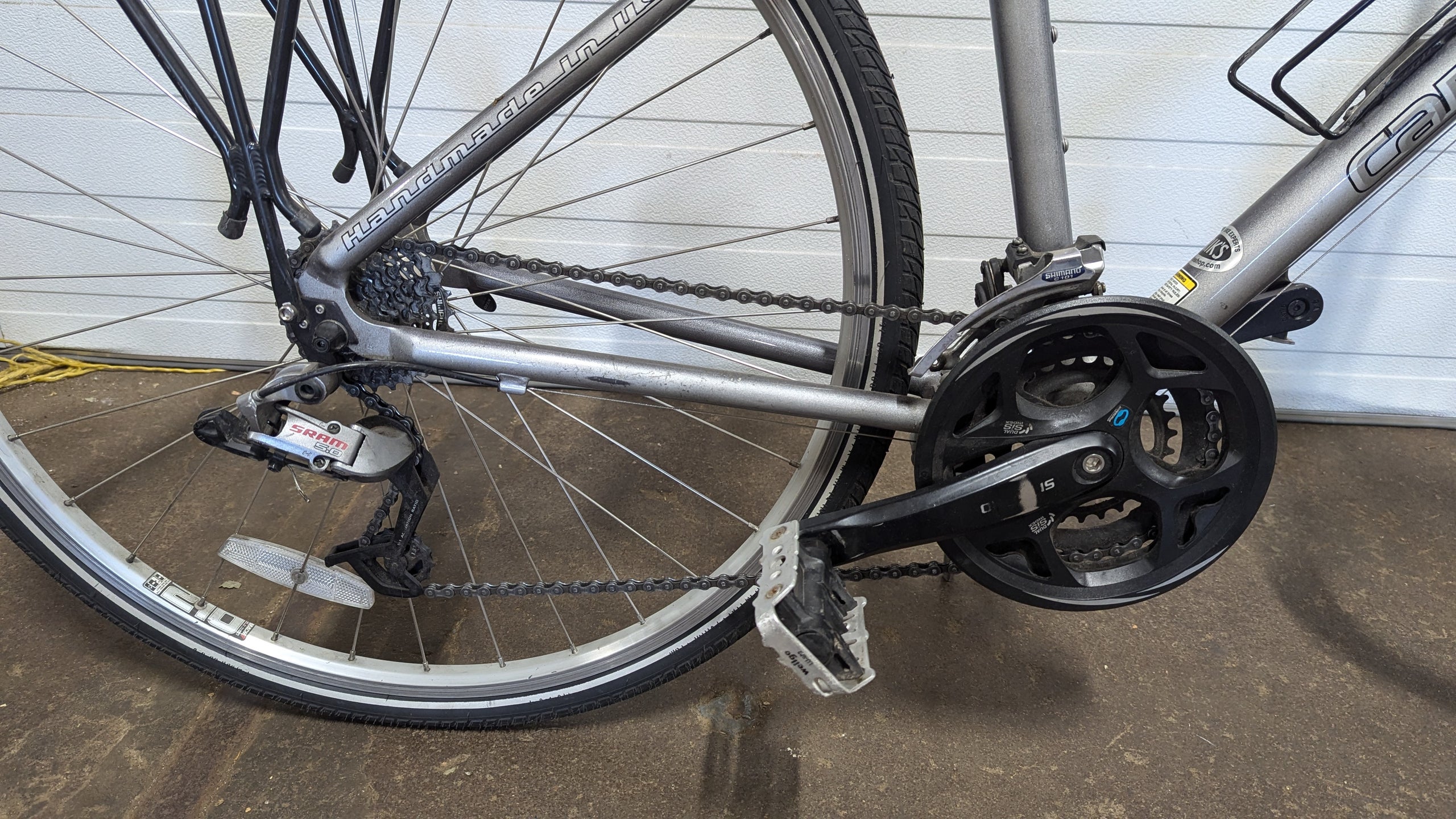 M 17 Cannondale Adventure Aluminum Hybrid Bike