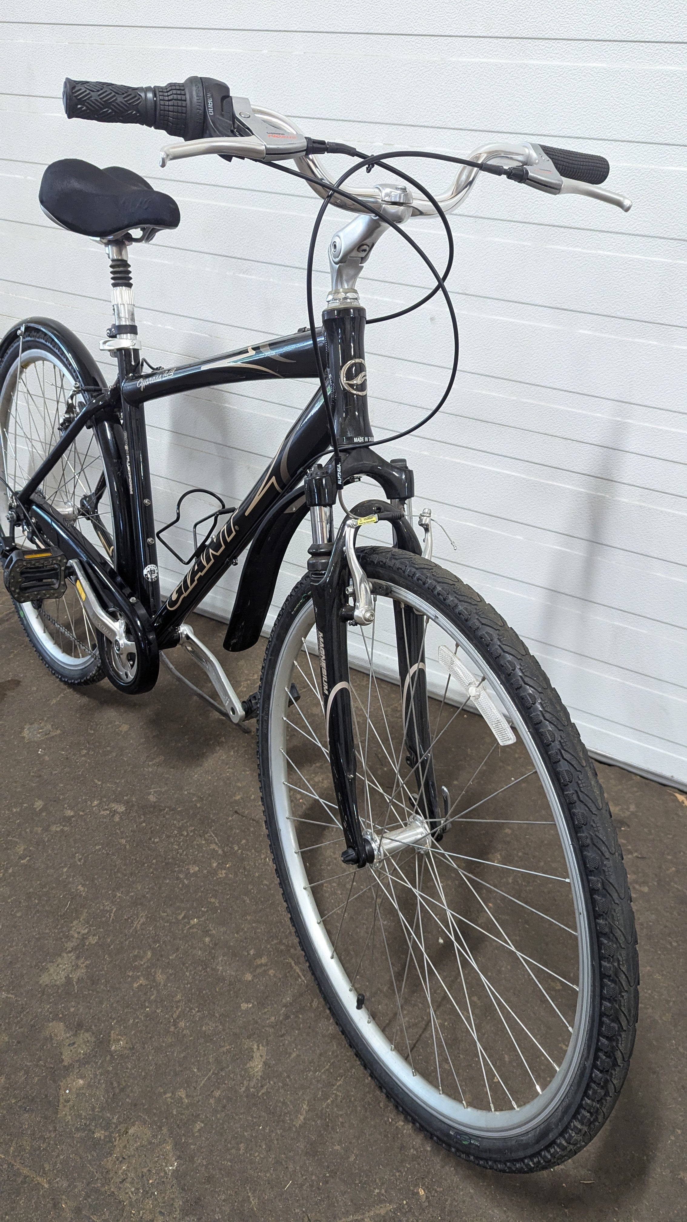 Giant cypress bike 6061 aluxx discount
