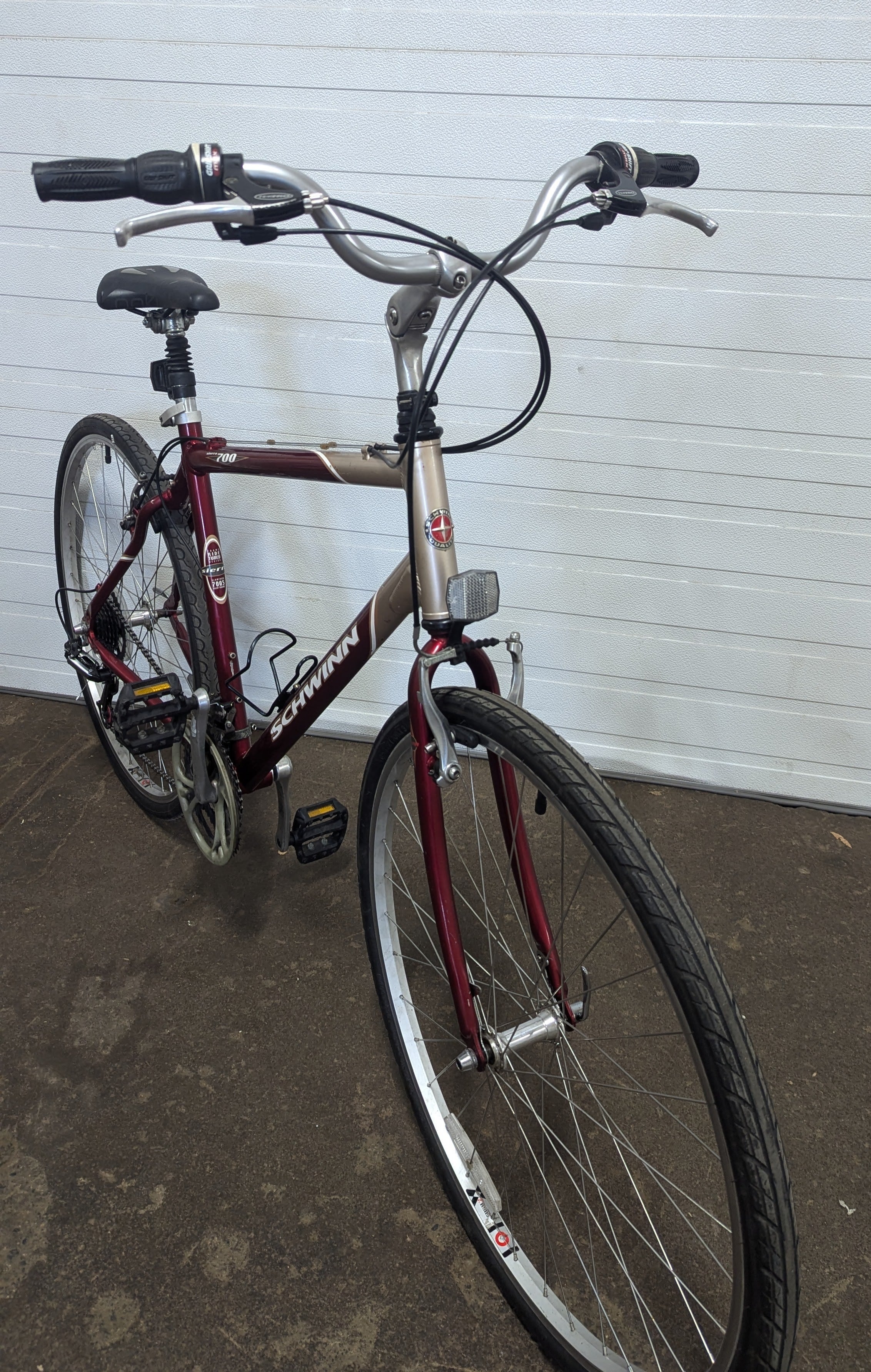 Schwinn sierra 700 sales